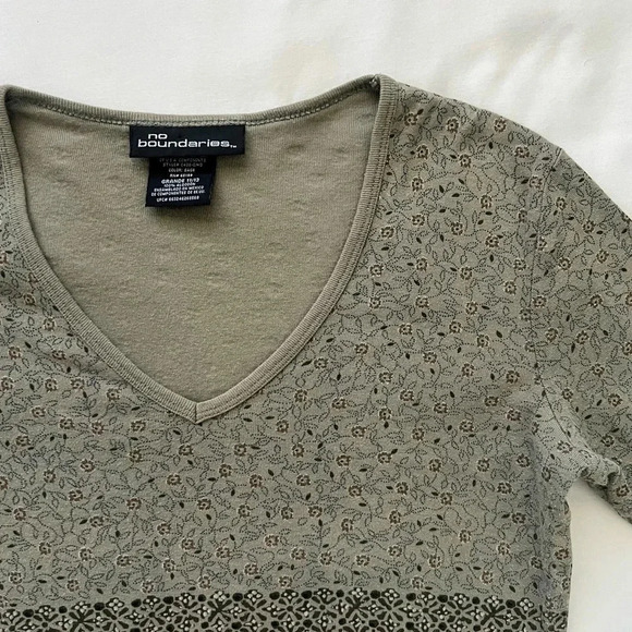 Vintage Y2K No Boundaries Floral Crop Top - Picture 7 of 7